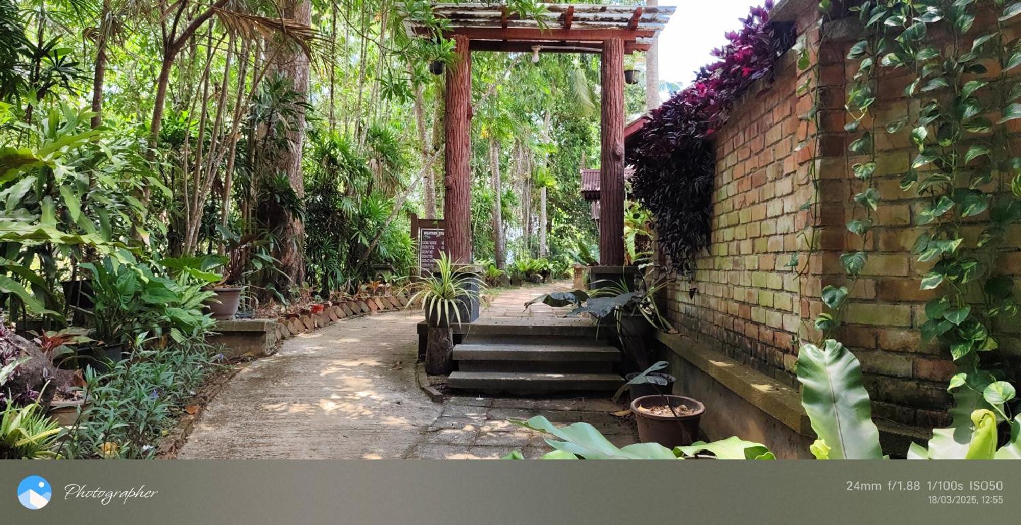 Tanjung Inn Kuantan Exteriör bild